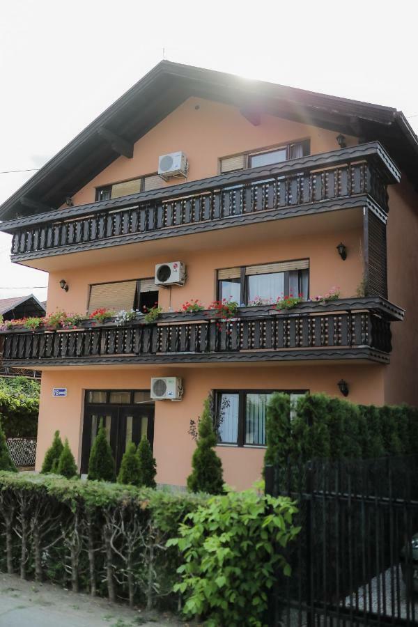 Guesthouse Tanja Banja Luka Exterior foto